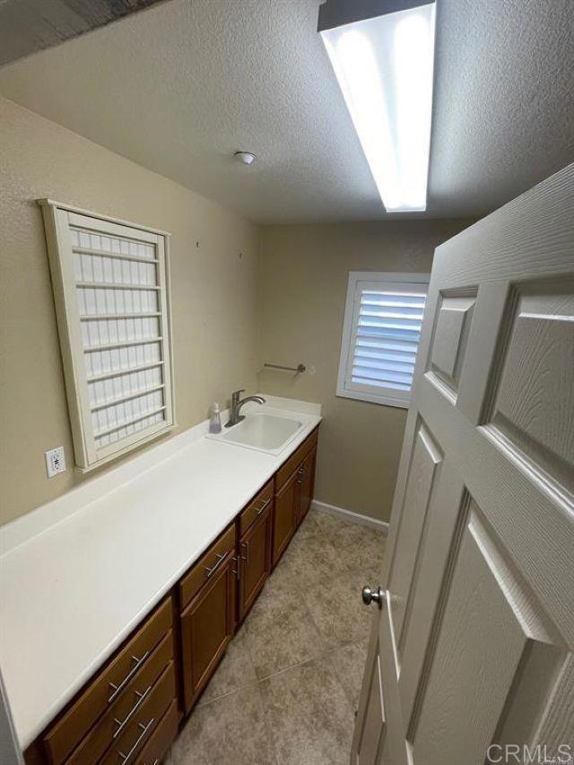 2207 Corte Anacapa, Chula Vista CA: https://media.crmls.org/mediaz/e1e8f861-499d-4d97-8ebc-97356e3b6da8.jpg