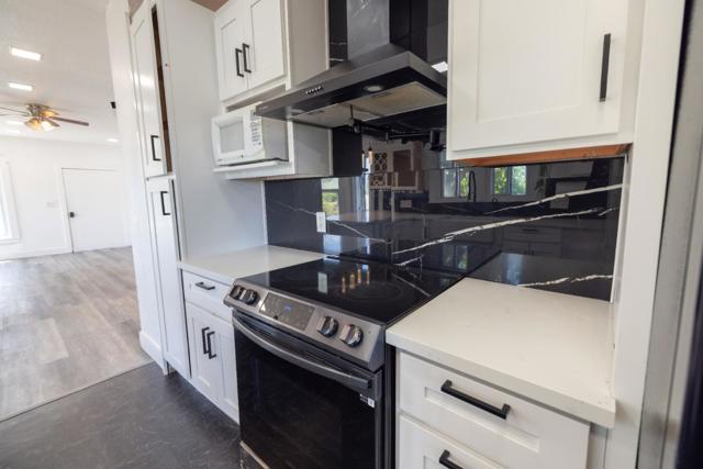 11835 Hobday Road, Wilton CA: https://media.crmls.org/mediaz/e1e90578-8455-454e-a7f8-12cb05776317.jpg