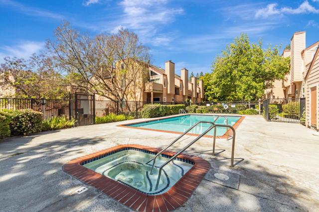 5386 Borneo Circle, San Jose CA: https://media.crmls.org/mediaz/e1e93477-ba67-4f7f-bcd0-fa43828552f6.jpg