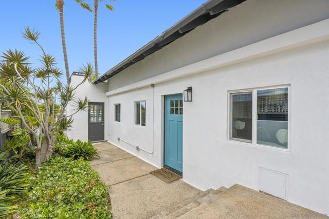 215 N Granados Ave, Solana Beach CA: https://media.crmls.org/mediaz/e1e9c2db-22b5-4a1d-b550-16818df107d4.jpg