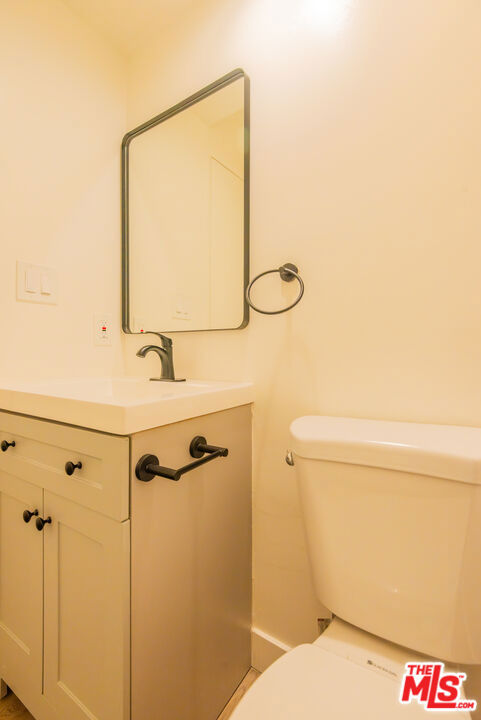 2757 Andreo, Torrance CA: https://media.crmls.org/mediaz/e1ebf2a0-3c29-4538-a8e1-7346da59d2dc.jpg