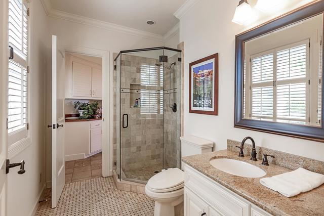 1205 Trinity Drive, Menlo Park CA: https://media.crmls.org/mediaz/e1ebf802-eef0-4dc8-9d68-f7848b248a9c.jpg