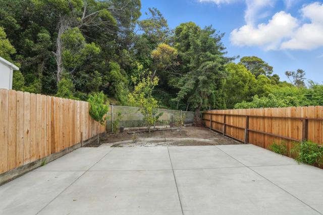 119 Nueva Ave, San Francisco CA: https://media.crmls.org/mediaz/e1ec1954-991d-482c-9d12-bbe787d19fbd.jpg