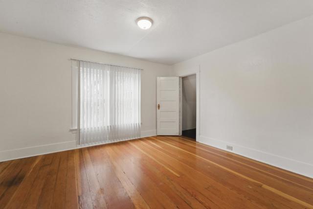 930 Monroe Street, Santa Clara CA: https://media.crmls.org/mediaz/e1ec5544-2bf3-4914-bfe0-1949f3e67cab.jpg