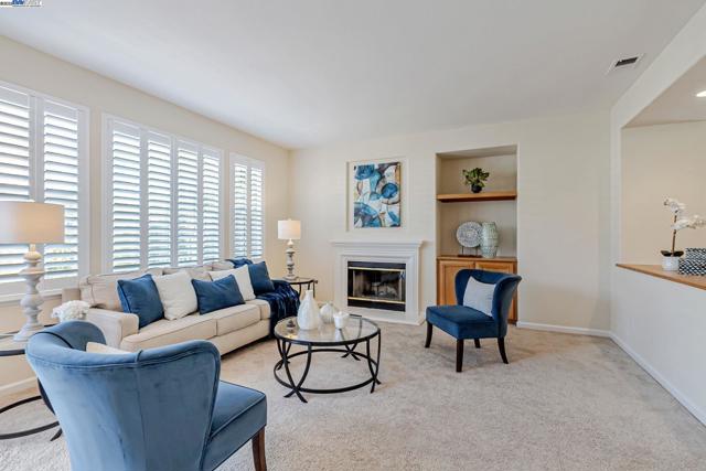1657 Via Cortina, San Jose CA: https://media.crmls.org/mediaz/e1ed00ec-10b6-4334-bd7c-e274ca3df45a.jpg