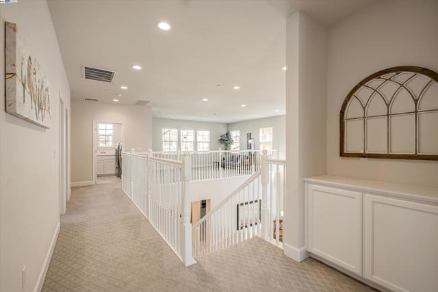 Image 33 of 60 For 5529 Mountain Ridge Way