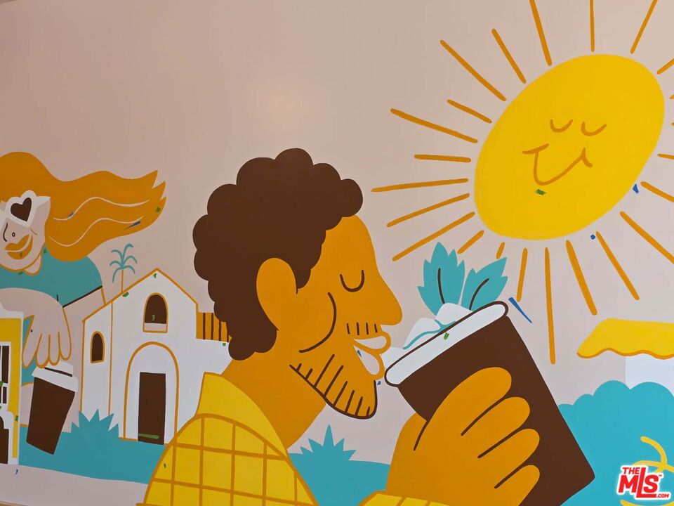 https://media.crmls.org/mediaz/e1ee4c84-e94b-40d9-8fb0-1f267c4d6451.jpg?preset=X-Large