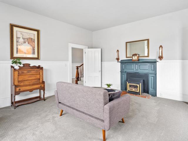 148 Mason Street, Santa Cruz CA: https://media.crmls.org/mediaz/e1f0dad3-9341-408b-8055-8902b1863142.jpg