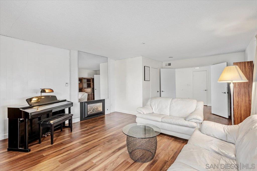 MLS #250041123SD image #20