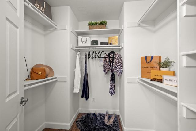 Detail Gallery Image 32 of 65 For 2753 Bellezza, San Diego,  CA 92108 - 3 Beds | 2/1 Baths