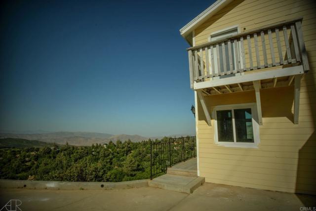 Detail Gallery Image 3 of 10 For 3305 Oakwood Dr, Julian,  CA 92036 - 2 Beds | 2 Baths