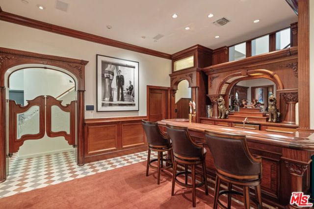 1573 Sunset Plaza Drive, Los Angeles CA: https://media.crmls.org/mediaz/e1f25f63-18e8-490f-958b-a5b6e7ba623c.jpg