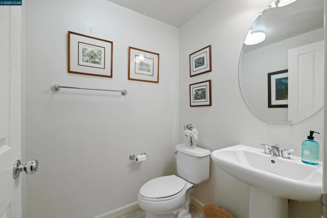 46 Matisse Ct, Pleasant Hill CA: https://media.crmls.org/mediaz/e1f33a22-6706-45c9-9be5-3785e2006833.jpg