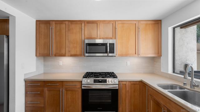 1508 Granite Hills, El Cajon CA: https://media.crmls.org/mediaz/e1f4e73e-cbab-40dd-ae0c-5736f45ff6b5.jpg