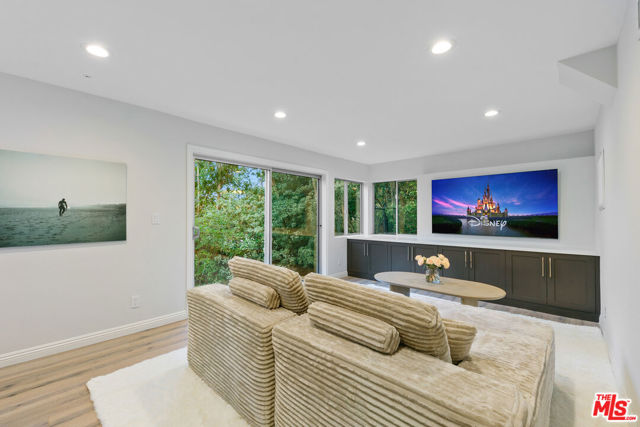 1876 Lookout Road, Malibu CA: https://media.crmls.org/mediaz/e1f69bc0-ff01-41c8-a90d-e0f93e4d39bd.jpg