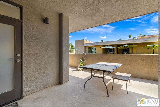 930 E Palm Canyon Drive, Palm Springs CA: https://media.crmls.org/mediaz/e1f6bdb4-79fd-4301-bbd6-8aa00b9878cc.jpg