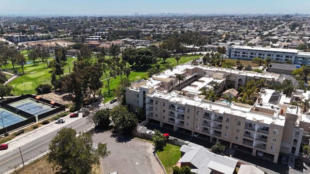 5252 Orange Ave, San Diego CA: https://media.crmls.org/mediaz/e1f7757e-f753-41ba-aaf6-03329e081712.jpg