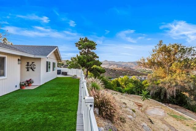 Detail Gallery Image 7 of 30 For 10906 Serena Ln, Lakeside,  CA 92040 - 4 Beds | 2 Baths