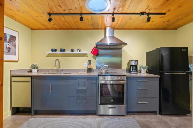 503 Van Ness Avenue, Santa Cruz CA: https://media.crmls.org/mediaz/e1f8ac7f-5bda-4ade-9d87-df971dac0fad.jpg