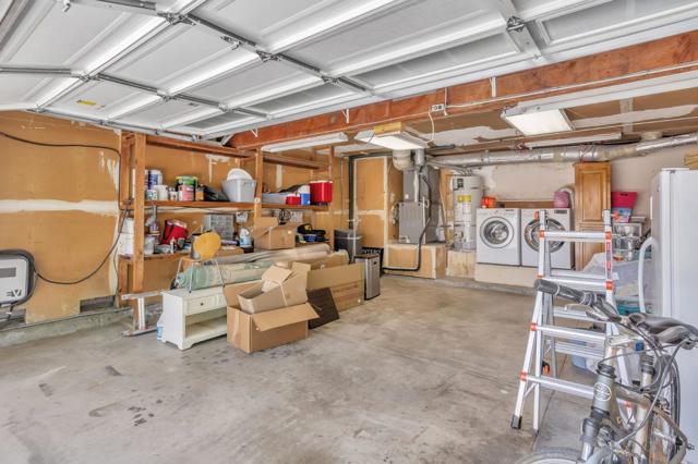 7179 Via Maria, San Jose CA: https://media.crmls.org/mediaz/e1f96792-f6bd-4e4b-b421-84bf0e5013fe.jpg