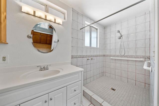 Detail Gallery Image 30 of 59 For 694 Calma Pl, Chula Vista,  CA 91910 - 5 Beds | 3/1 Baths