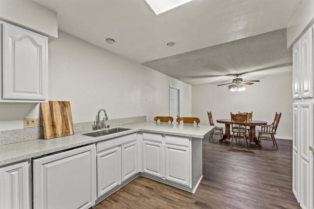 Detail Gallery Image 10 of 35 For 1427 Kingston Dr, Escondido,  CA 92027 - 3 Beds | 2 Baths