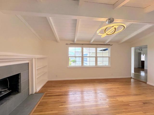 906 Crane Avenue, Foster City CA: https://media.crmls.org/mediaz/e1fae323-fd1f-4c74-b559-57cedd6f3333.jpg