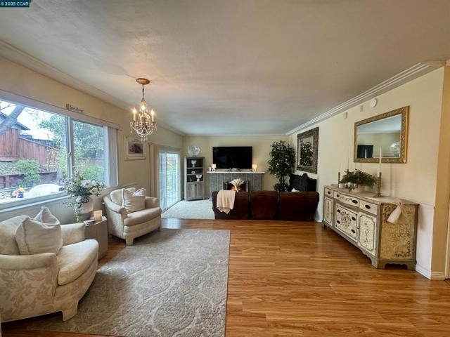 Image 20 of 46 For 2279 Saint George Dr