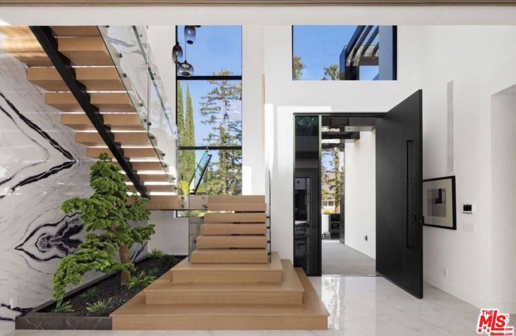 MLS #26866295 image #3