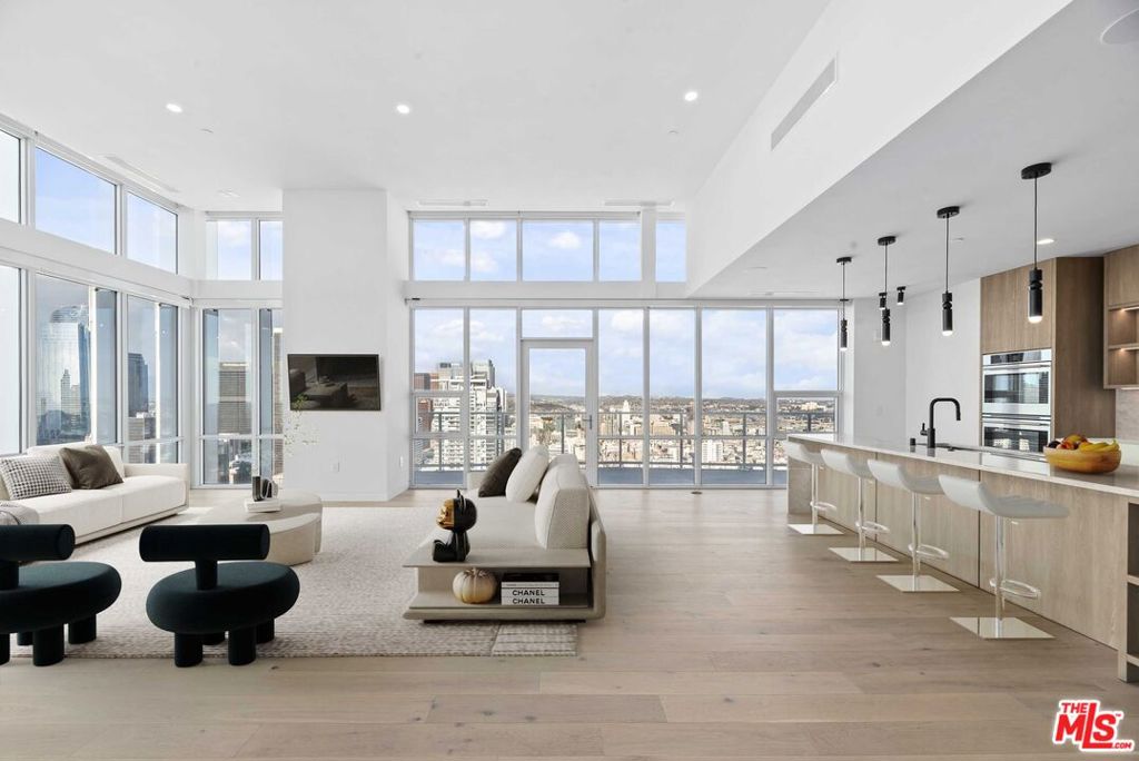 230 W Olympic Boulevard #PH 1