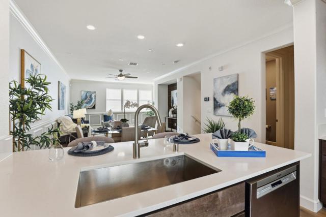 17985 Cantabria Lane, Morgan Hill CA: https://media.crmls.org/mediaz/e1fd4a80-bbf6-4611-89da-d8a24f62cf99.jpg