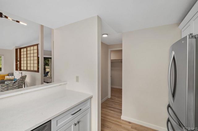 8370 Via Sonoma, La Jolla CA: https://media.crmls.org/mediaz/e1fd8f96-793e-4a50-ba71-ad9bd575eba2.jpg