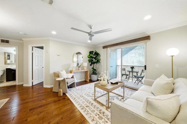 Detail Gallery Image 2 of 33 For 3078 Broadway #210,  San Diego,  CA 92102 - 2 Beds | 2 Baths