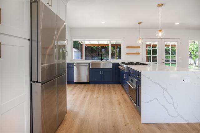 1337 Calle Colnett, San Marcos CA: https://media.crmls.org/mediaz/e2003ee0-074d-4db1-a99d-b7cf13eeb87a.jpg