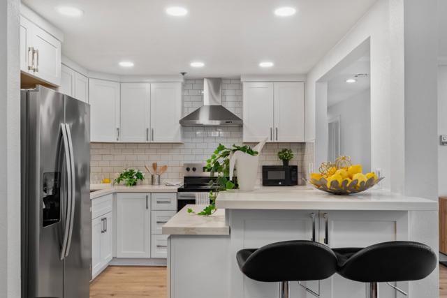 496 W Charleston Road, Palo Alto CA: https://media.crmls.org/mediaz/e20121a4-85d8-487d-9b98-0d5ca8b68e25.jpg