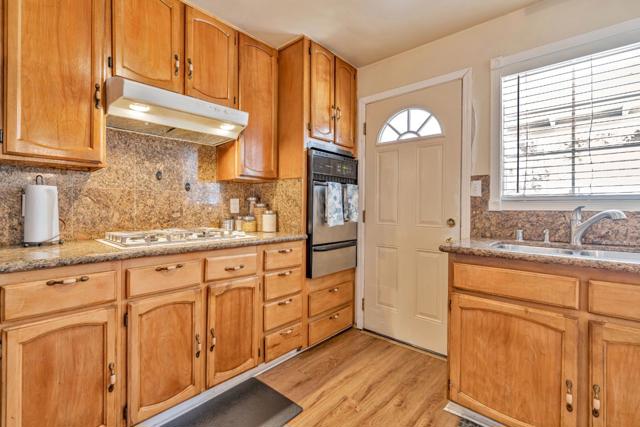 130 Cypress Street, Redwood City CA: https://media.crmls.org/mediaz/e201f743-f404-4b76-8bc7-f72ad6ba18c4.jpg