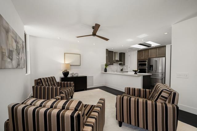 6 Amherst Court, Rancho Mirage CA: https://media.crmls.org/mediaz/e203aeb9-7b9e-43ea-82a2-a39e22b82a8c.jpg