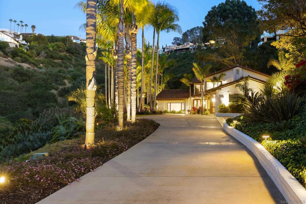 2065 Soledad Avenue - photo 7