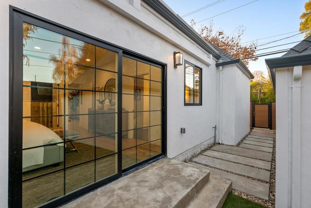 1476 Drake Avenue, Burlingame CA: https://media.crmls.org/mediaz/e20410b2-2142-45e9-a7e3-896f2756323e.jpg