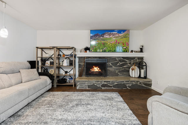 Detail Gallery Image 6 of 43 For 361 Plumas Ave, Ventura,  CA 93004 - 4 Beds | 2 Baths