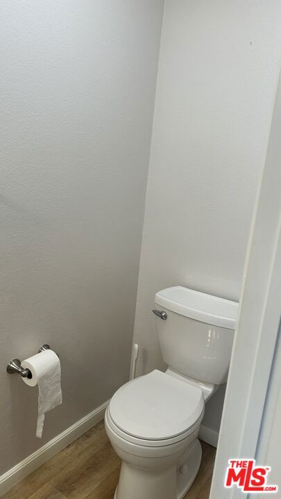 557 E Verdugo Avenue, Burbank CA: https://media.crmls.org/mediaz/e20477a5-8ae6-4f2c-98f1-e5495e5fb59b.jpg