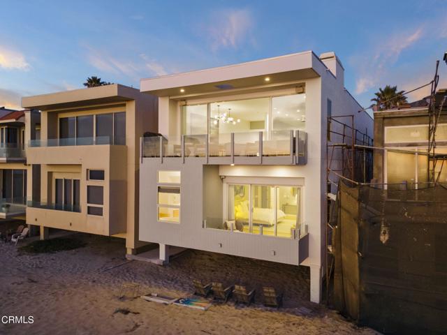 815 Mandalay Beach Road, Oxnard CA: https://media.crmls.org/mediaz/e205ad0b-1893-4c9f-912b-9739f30ebcec.jpg