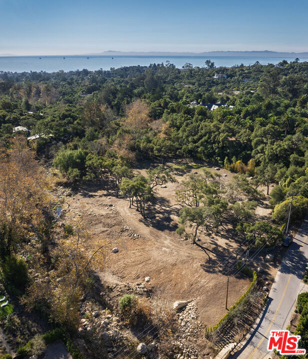 780 Ashley Road, Santa Barbara CA: https://media.crmls.org/mediaz/e2065541-bb10-4824-8e60-e3599fe62e94.jpg