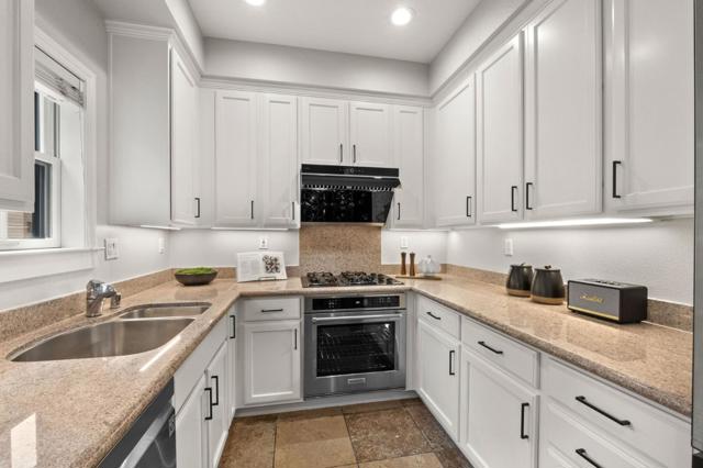 32 Loma Vista Lane, Belmont CA: https://media.crmls.org/mediaz/e2073e26-ec12-4678-89b1-680579033ebc.jpg