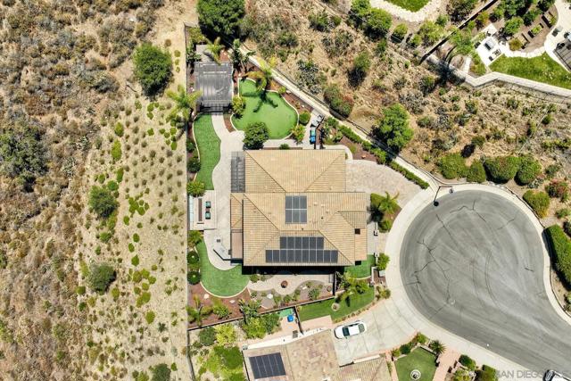 7000 Mariposa, Santee CA: https://media.crmls.org/mediaz/e2077284-6411-4261-888b-a404500da443.jpg