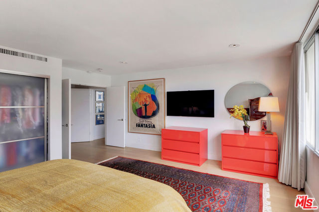 2170 Century Park East, Los Angeles CA: https://media.crmls.org/mediaz/e2078711-782d-4bf7-ba03-415a82417be0.jpg