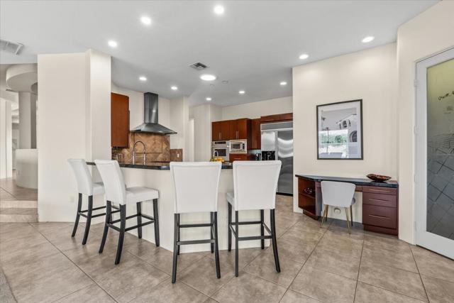 Image 17 of 43 For 50380 Via Serenidad