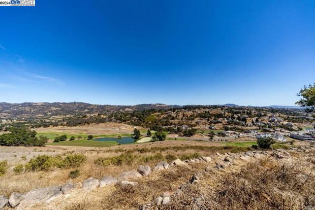 Image 1 of 17 For 3824 Skyfarm Dr
