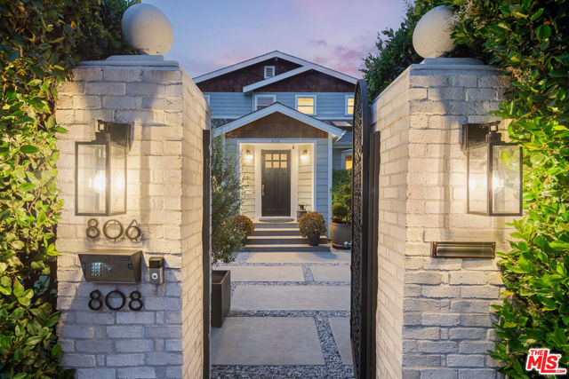 Image 1 of 22 For 806 Crescent Heights Boulevard