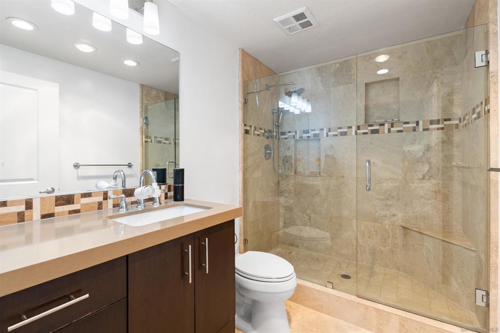 850 Beech St. - photo 10